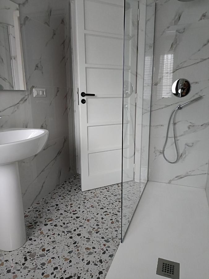L'Affaccio Sulla Piazza Appartement Avezzano Buitenkant foto